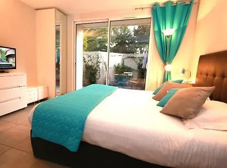 Etoile Apartment